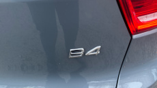 Volvo Xc40 2.0 B4P R DESIGN 5dr Auto Petrol Estate